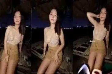 Bokep Cewek Cantik Indo Diajak Ngewe Di Gubuk Malam Hari Brutal HD